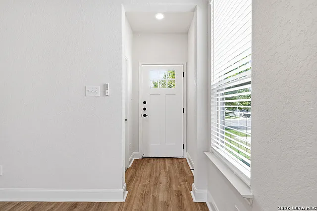 10310 Lynwood Br #102 — Photo 2