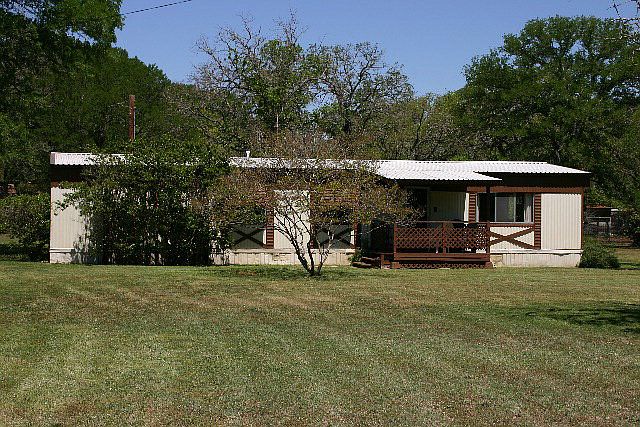 1st image of 372 Robin Ln