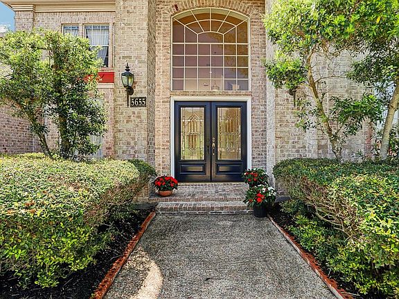 2nd image of 5655 Grand Floral Blvd