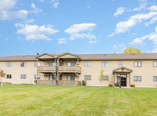 2114 Village Dr APT 123, Red Wing, MN 55066