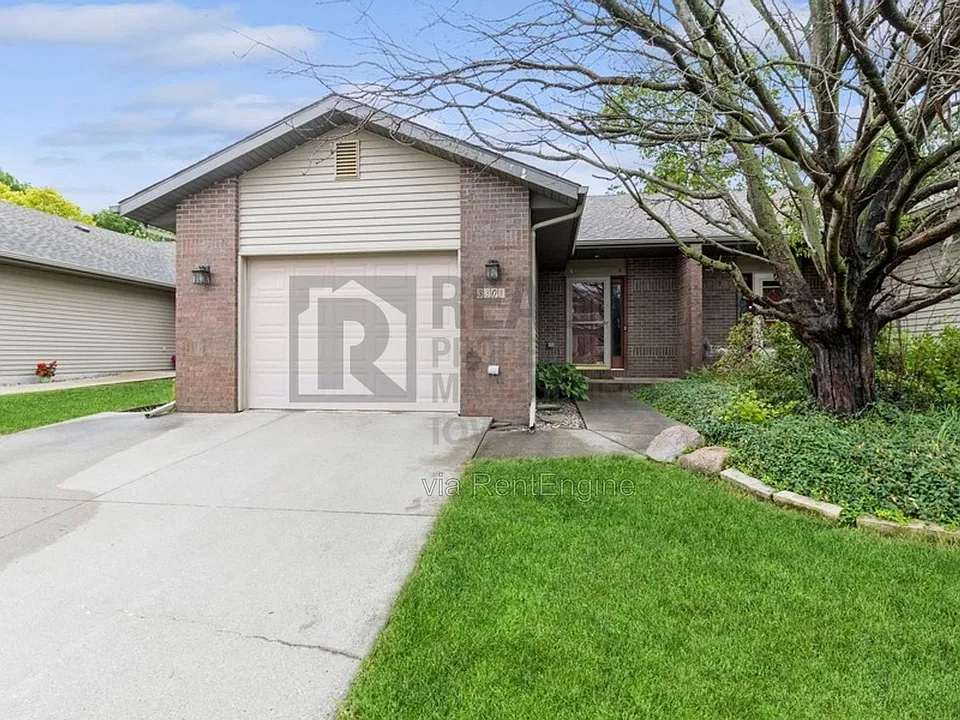 3301 Polaris Dr