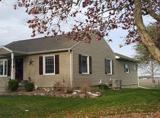 72 Pifers Ln, Sullivan, IL