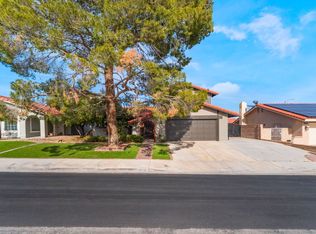 8704 Isola Dr, Las Vegas, NV 89117