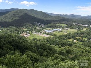 127 Franklin Rd, Swannanoa, NC 28778