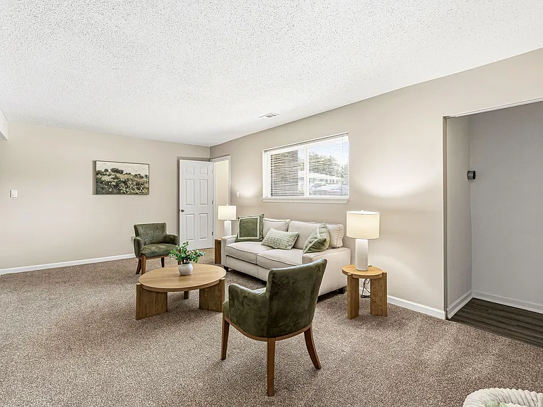 10 West Apartments — Photo 6