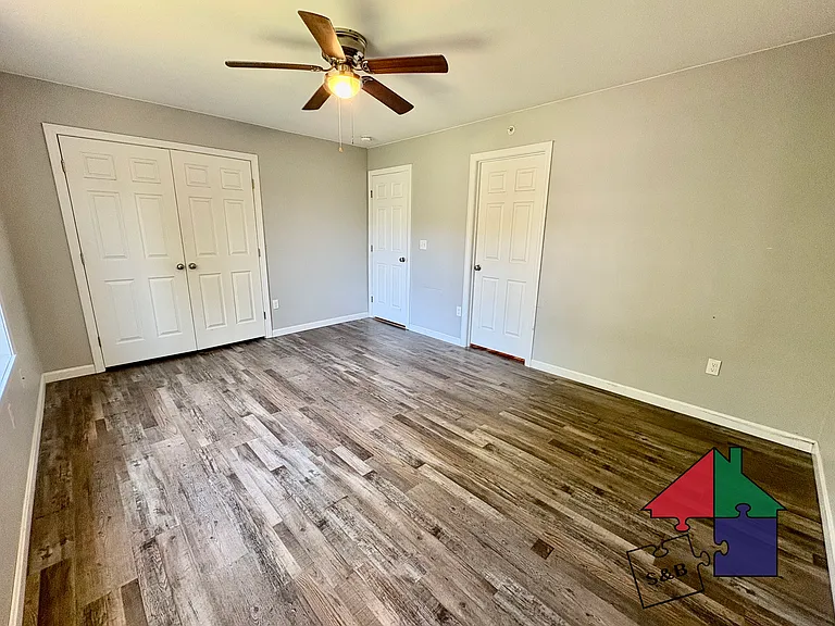 59 Cornelia Ct — Photo 16