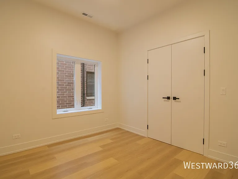 2046 W Washington Blvd #3 — Photo 8