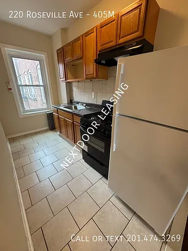 220 Roseville Ave Photo 1