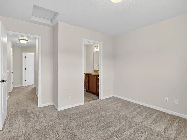 10988 SW Sage Ter — Photo 11