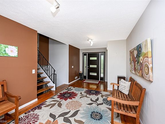 5th image of 3136 Roberts Dr