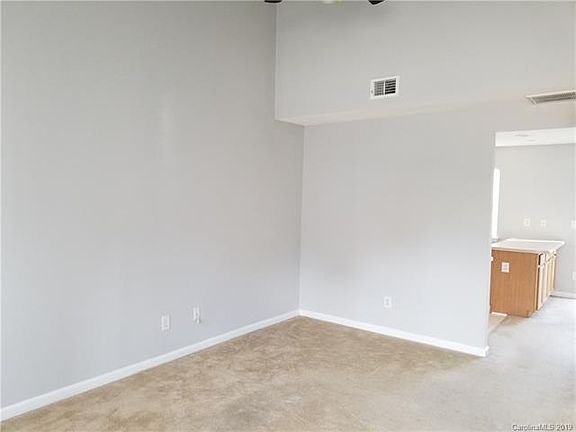 2nd image of 105 Lynch Cir