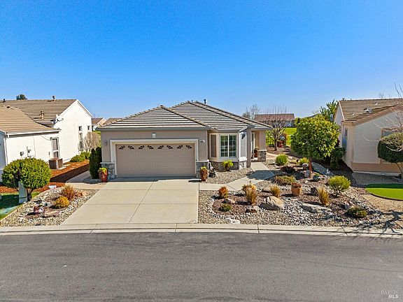 5th image of 420 Cypress Drive