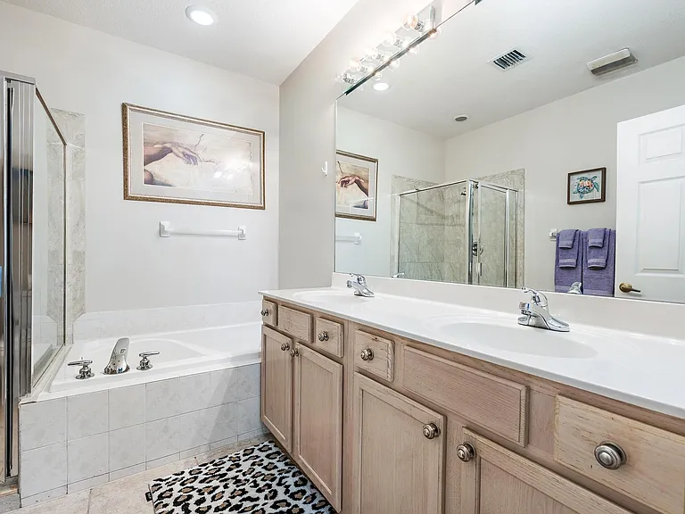 9224 Wentworth Ln — Photo 5