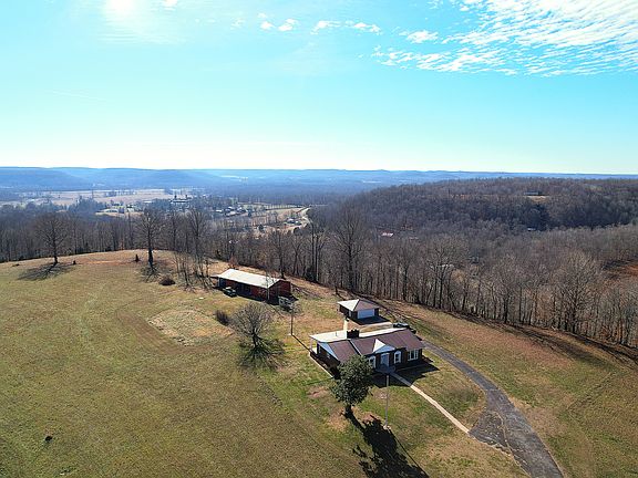 2nd image of 460 Combs Rd