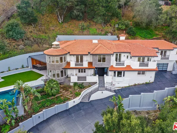 3373 Coldwater Canyon Ave, Studio City, CA 91604