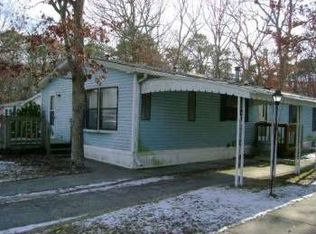 13 Club House Dr, Egg Harbor City, NJ 08215