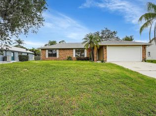 547 SE Cliff Rd, Port Saint Lucie, FL 34984