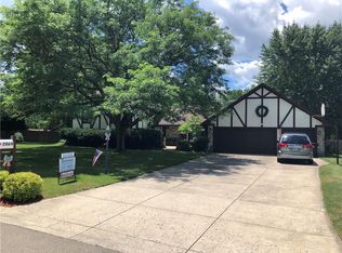2069 Matrena Dr, Dayton, OH 45431
