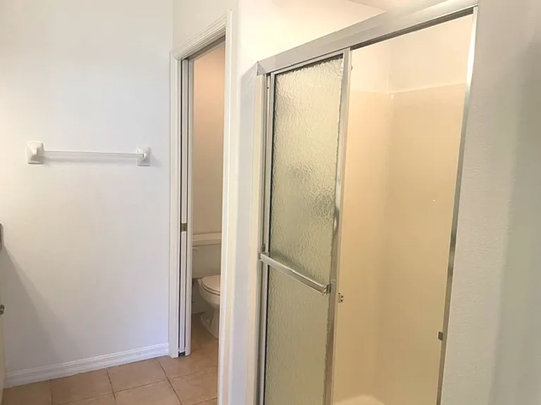 4270 Vicenza Dr #B40 — Photo 21