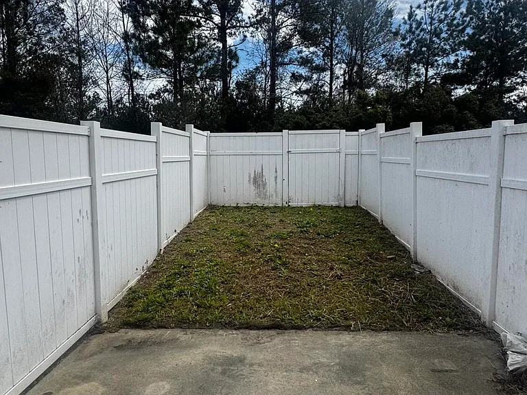 504 Streamwood Dr — Photo 17