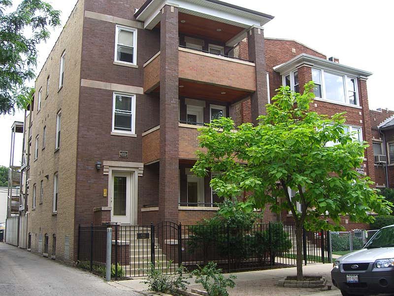1st image of 4541 N Albany Ave #1