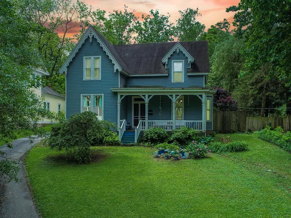 321 Stoner Ave, Paris, KY 40361