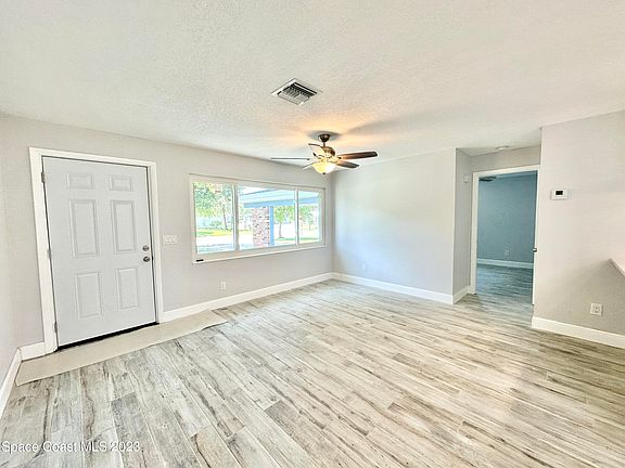 4th image of 4735 Cocoanut Dr