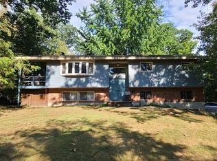 32 Stonehouse Rd, Somers, NY 10589