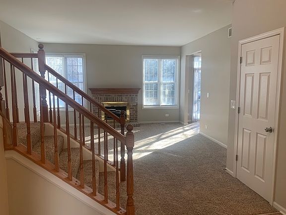 3rd image of 7651 Park View Ct