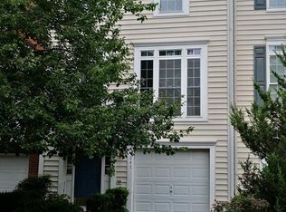 4047 Fairfax Center Hunt Trl, Fairfax, VA 22030