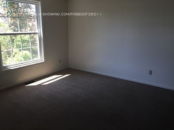 4th image of 29 Potomac Ln