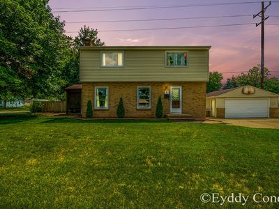 2114 34th St SW, Wyoming, MI, 49519