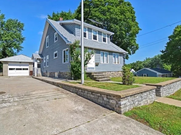 41 Highland St, Auburn, MA 01501