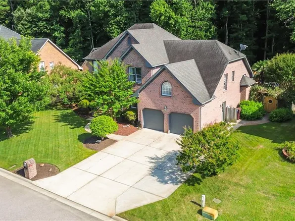 1117 Old Vintage Rd, Chesapeake, VA 23322