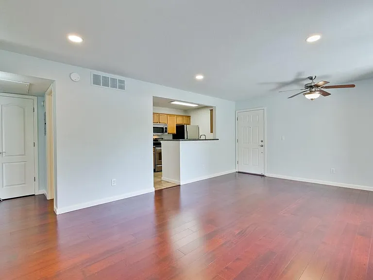 265 Reflections Dr — Photo 2