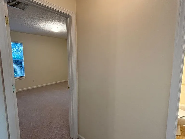 299 Johns Creek Pkwy — Photo 27
