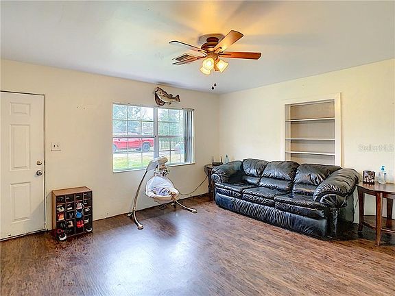 5th image of 1605 Williams Ave