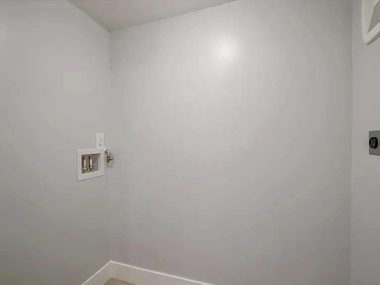 914 Everett Ave — Photo 30