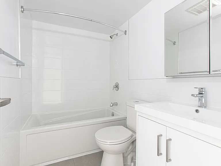 33 Isabella St — Photo 11