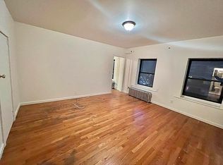 301 W 29th St #8, New York, NY 10001