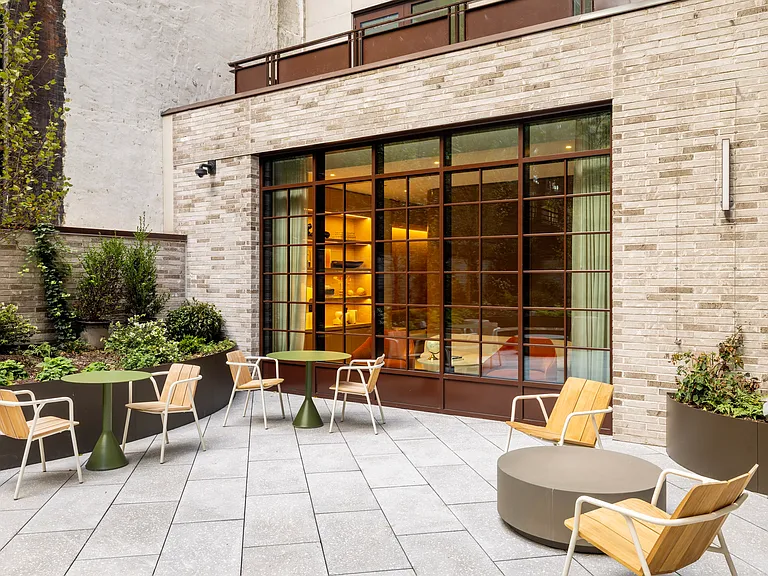 300 E 50th St #16K — Photo 13