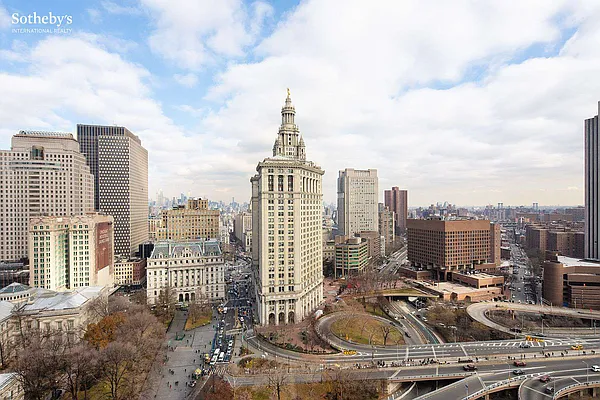 Sold by Sotheby's International Realty | media 9