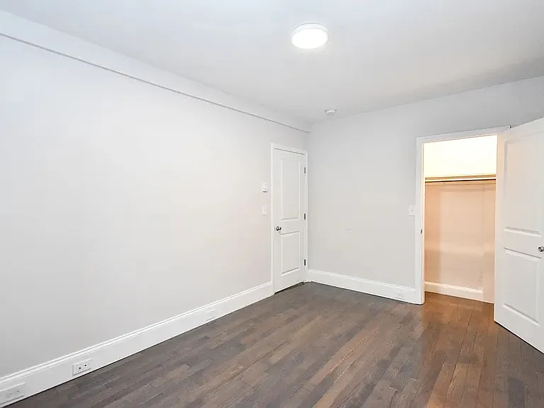 32 Clearway St — Photo 2