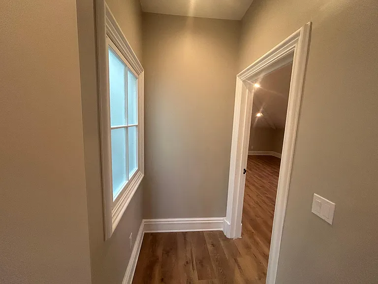 3805 Franklin Blvd #301 — Photo 22