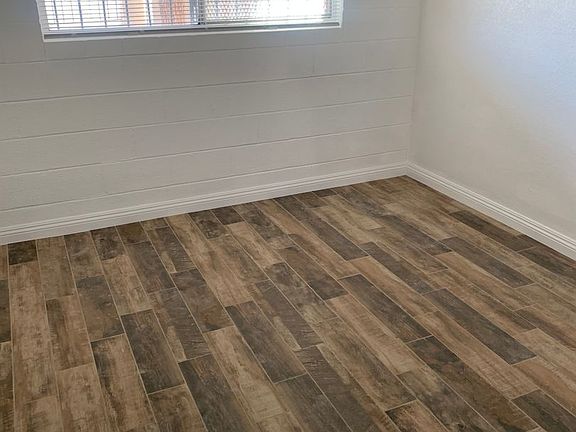 5th image of 3712 Royal Crest St Unit 1