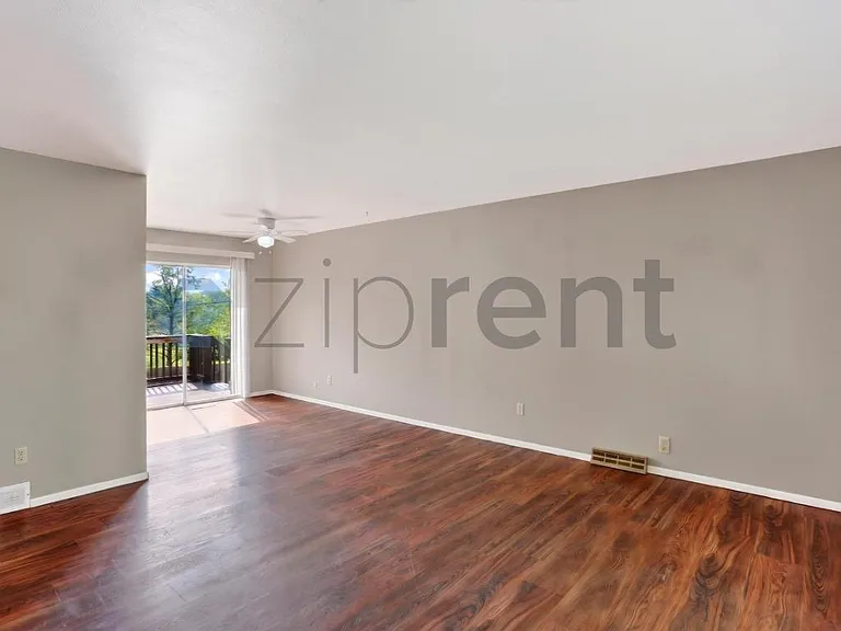 1804 S Whitcomb St — Photo 5