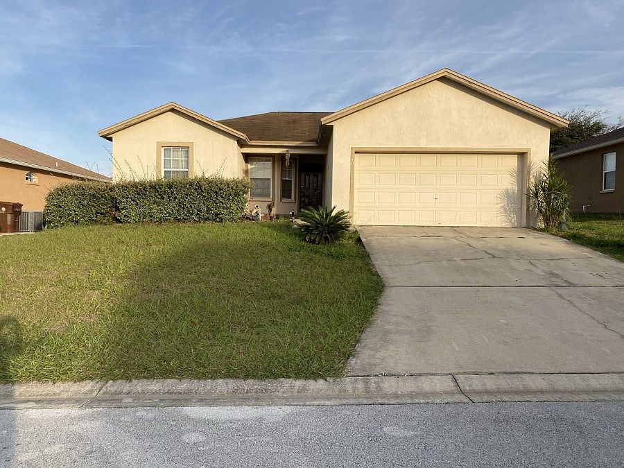 1st image of 210 Sierra Cir