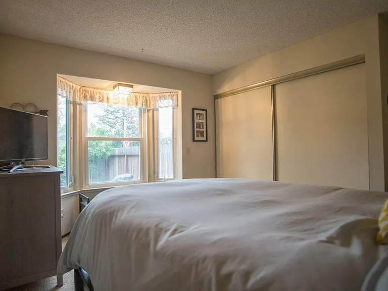 18614 Gillman Dr — Photo 8