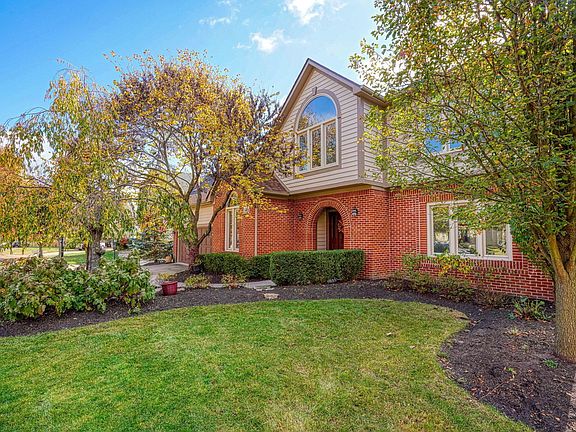 3rd image of 4789 Macallan Ct E