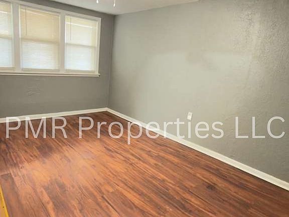4th image of 1815 NW Smith Ave